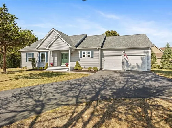 15 Josephine Dr, Charlestown, RI 02813