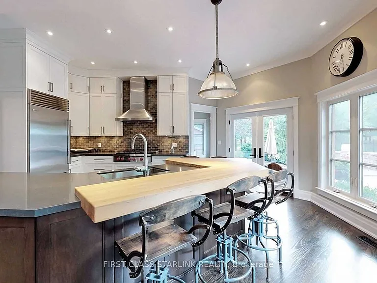 38 Kensington Dr — Photo 17