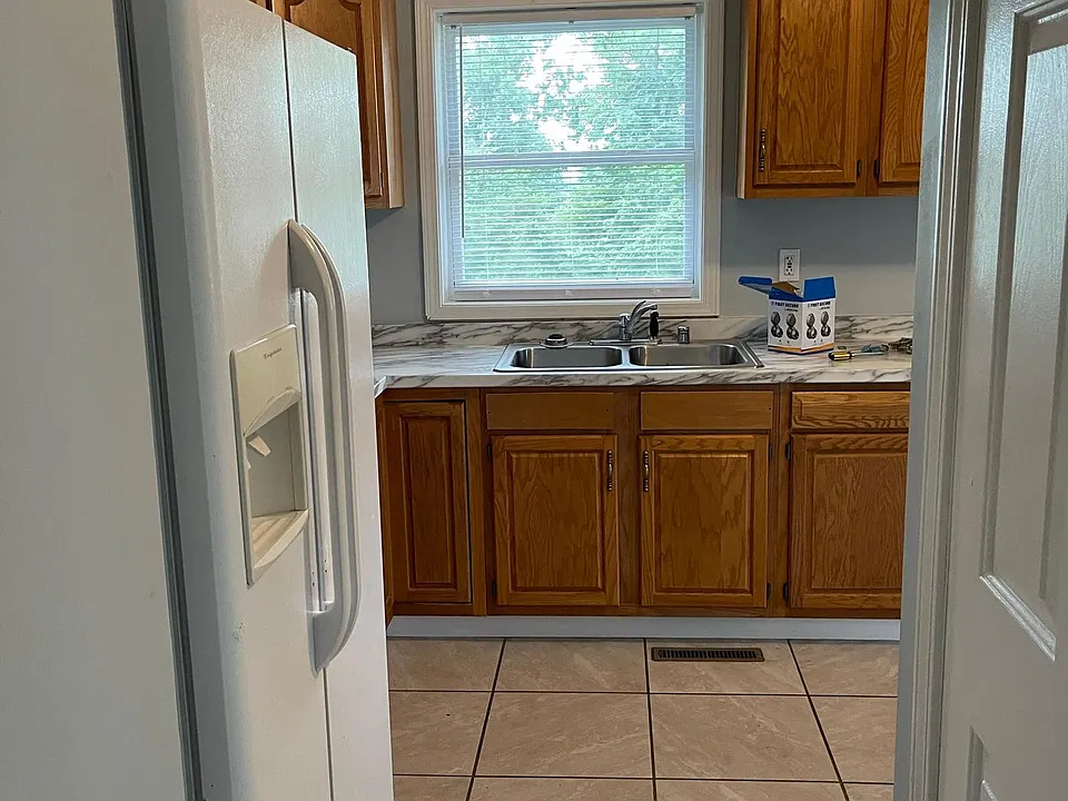 Kitchen & Pantry