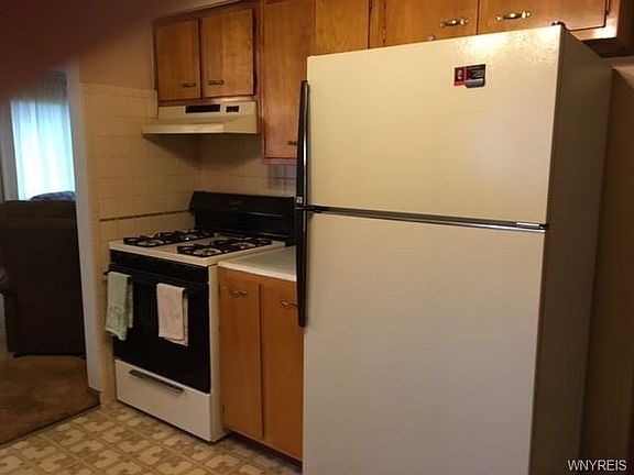 5th image of 135 Madaline Ln