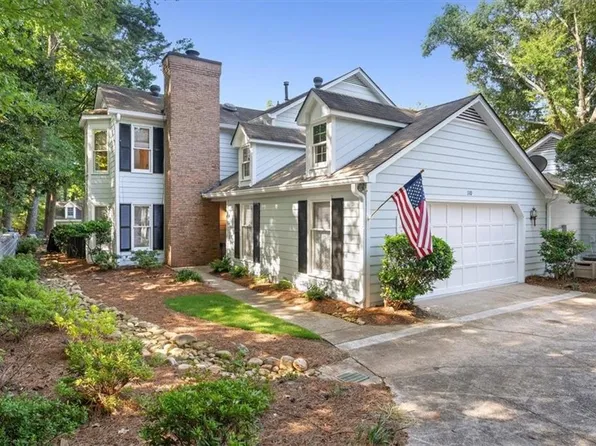 110 Great Oaks Ln, Roswell, GA 30075