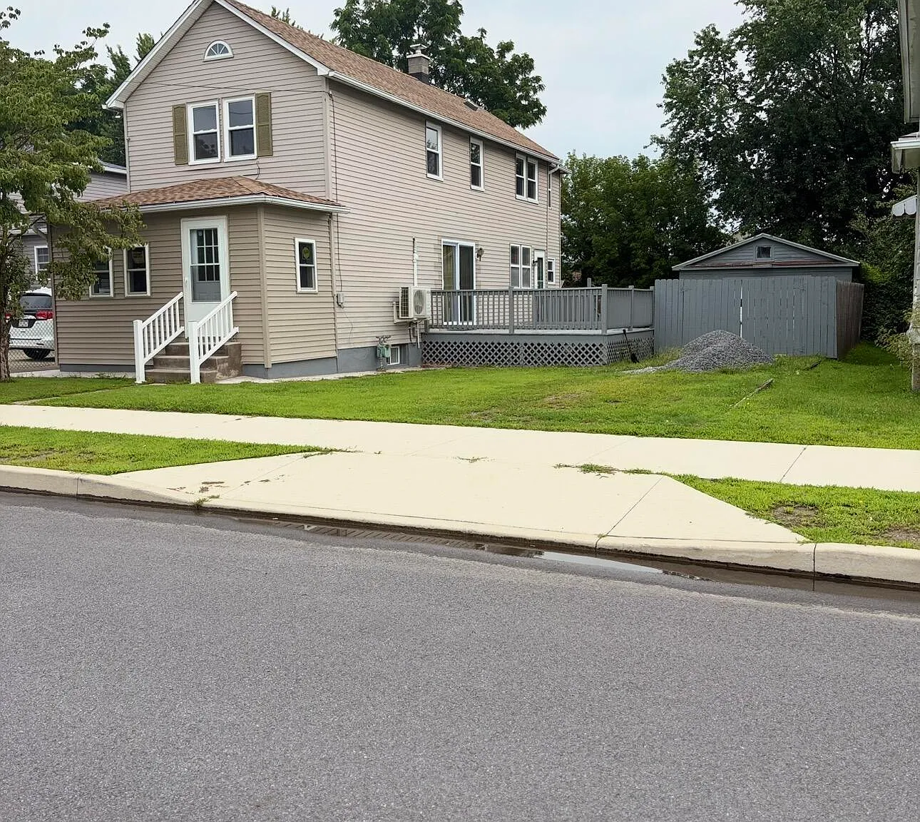 3 bed, 2.5 bath, 1632 sqft, $2,000 — Photo 2