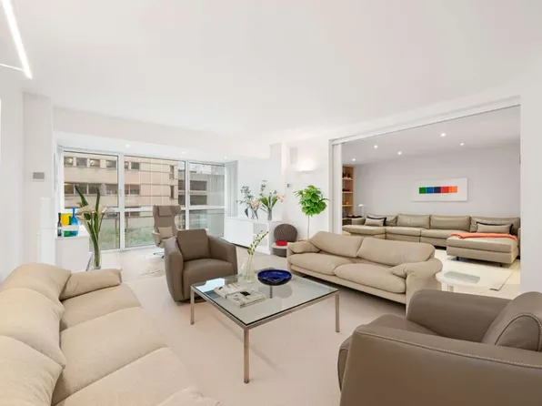 150 East 69th Street image 1 of 12