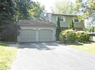 746 Laurelwood Dr SE, Warren, OH