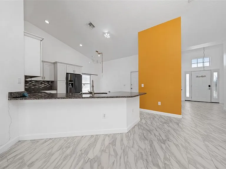 2608 Brandywine Ct — Photo 6