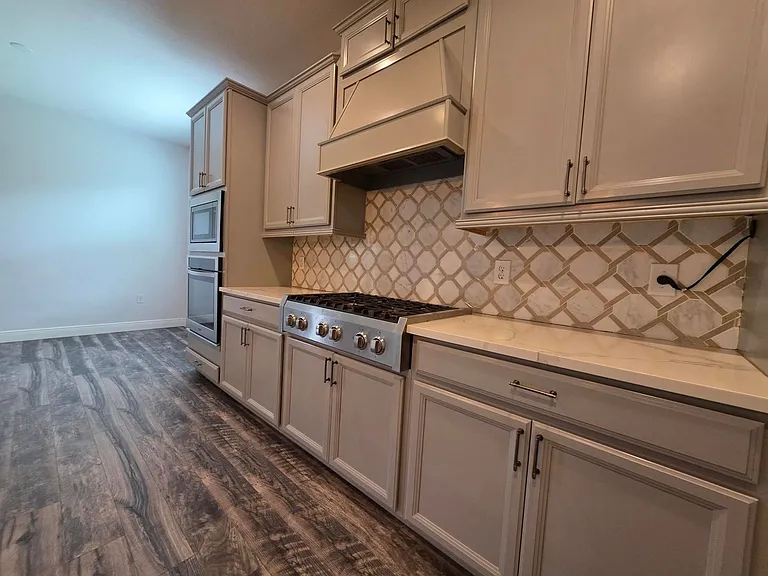 305 Drayton Ave — Photo 15