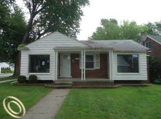 9658 Grayfield, Redford, MI 48239