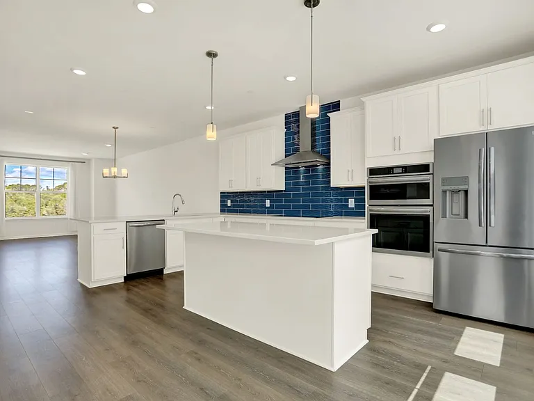 11301 Carobel Ct — Photo 3