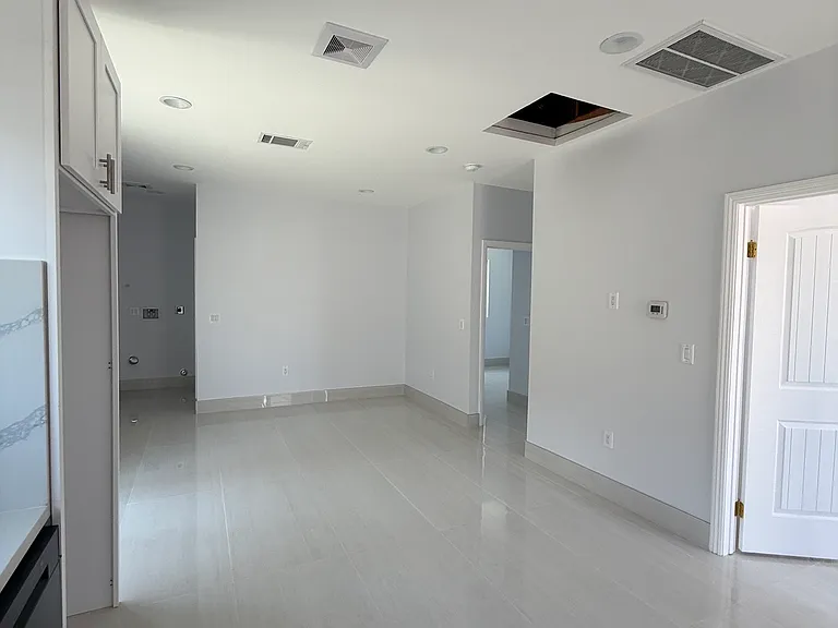 9669 Toucan Ave #B — Photo 3