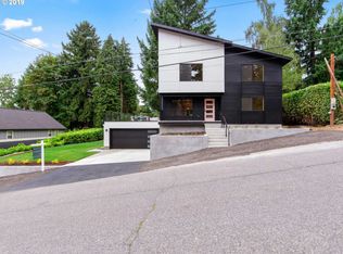 9103 SW 17th Ave, Portland, OR 97219