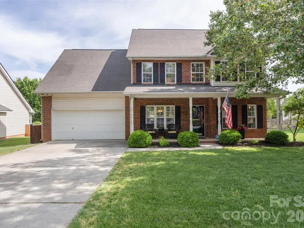 2007 Enderbury Dr, Indian Trail, NC 28079