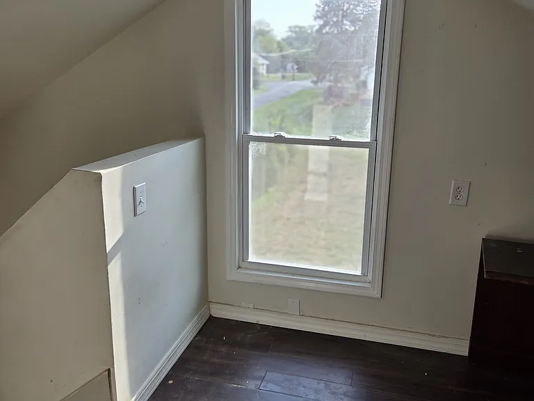 2501 Hubbard St — Photo 6