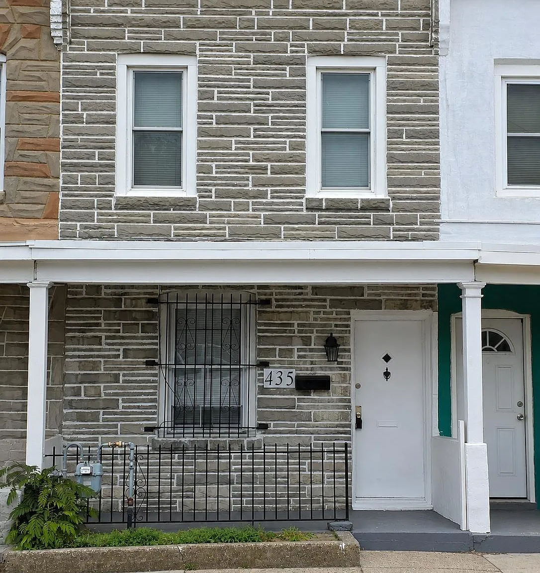 3 bed, 1.5 bath, $1,950 — Photo 1