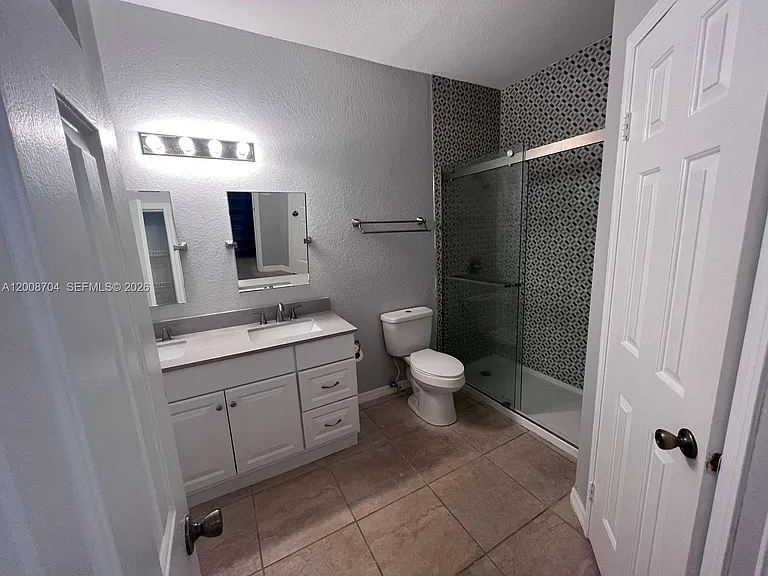 2544 Robert Trent Jones Dr #825 — Photo 11