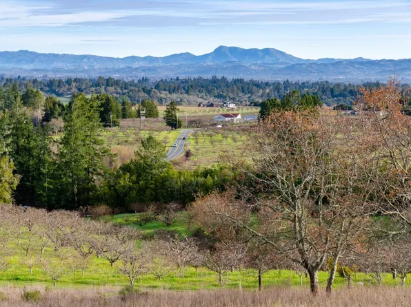 459 Gold Ridge Road, Sebastopol, CA 95472
