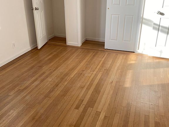 5th image of 3625 Parsons Blvd APT 4B