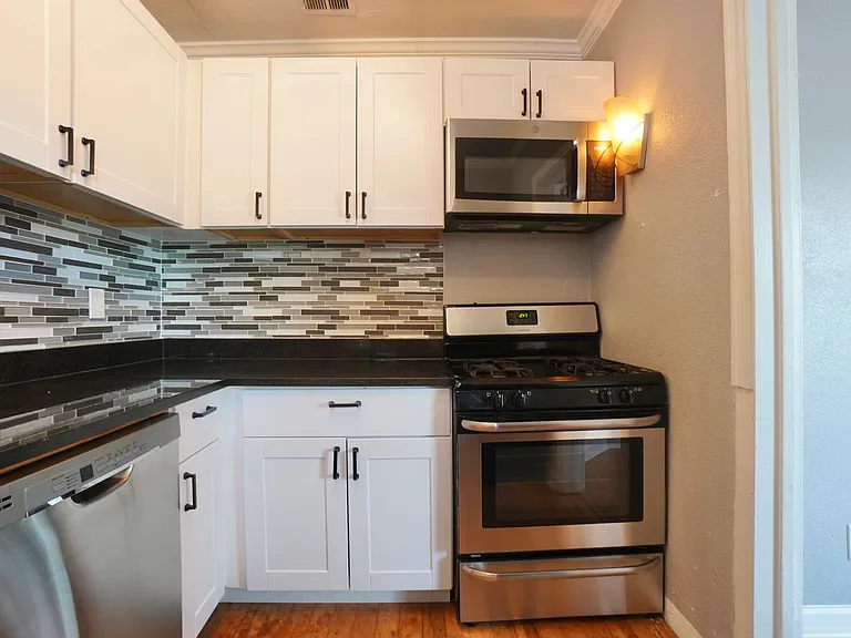 1507 Pease Rd #8 — Photo 9