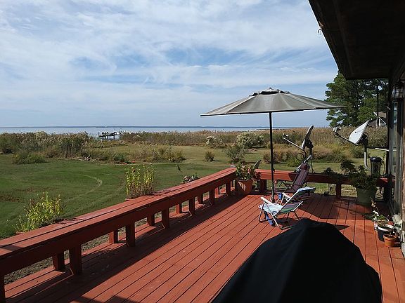 4th image of 3114 Bay View Dr