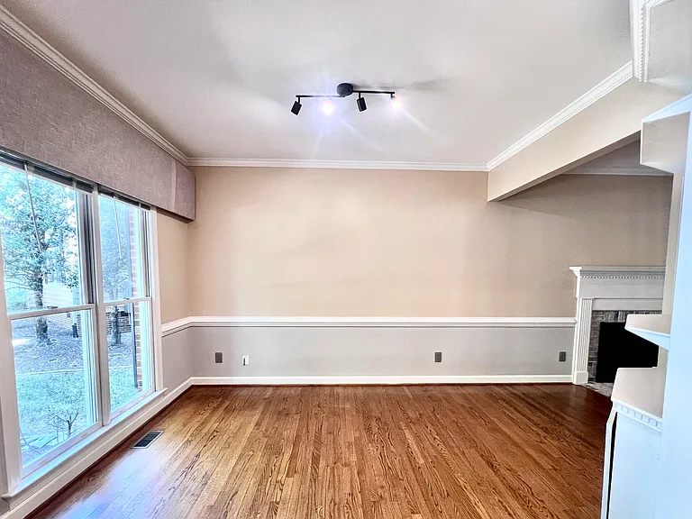 113 Lulworth Ct — Photo 11