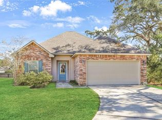 40056 Crestwood Ln, Ponchatoula, LA 70454