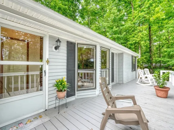 331 Rocky Cir, Blairsville, GA 30512