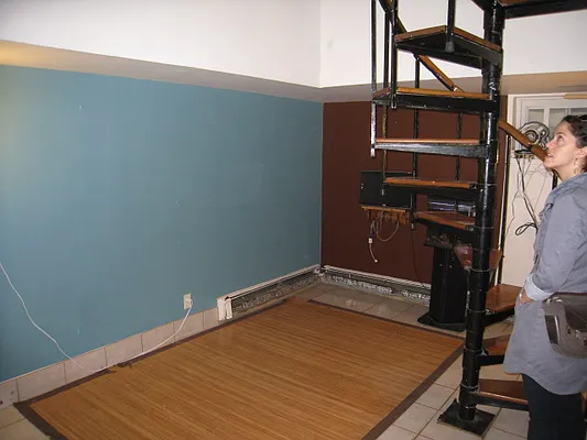 Rented by Alexiou Realty | media 12