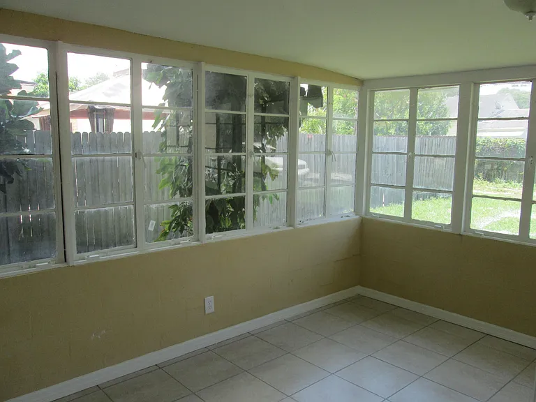 2408 W Fig St #A — Photo 6
