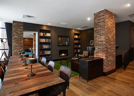 Rented by Aura Management | media 28