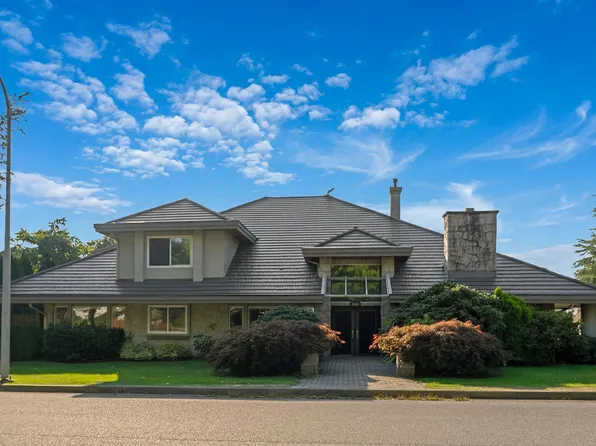 7215 Frobisher Dr, Richmond, BC V7C 4P8