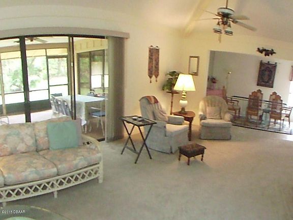 3rd image of 733 Saint Andrews Cir