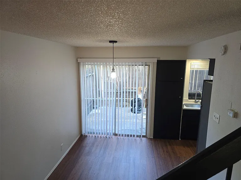 7108 Creekside Dr #B — Photo 4
