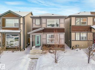 725 36th St SW, Edmonton, AB T6X 2G6