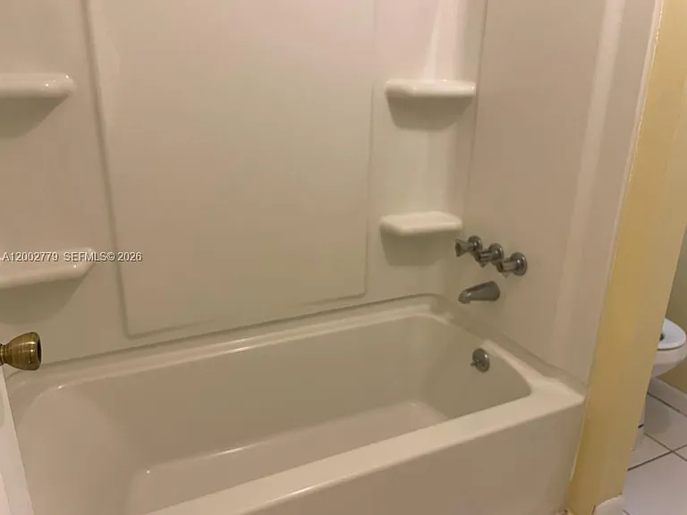 81 SW 3rd St #81 — Photo 19