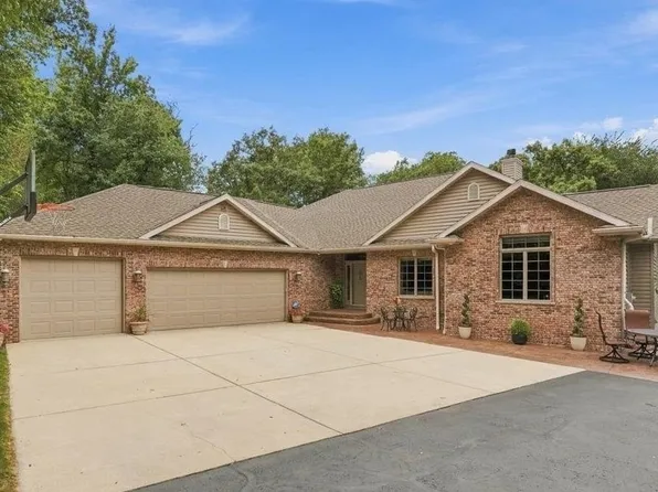 2681 Church St, Cottage Grove, WI 53527