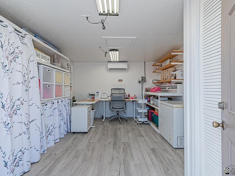Shed office