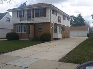 1030 S 86th St, Milwaukee, WI 53214