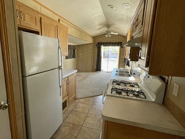 3115 N Fairview Ave #210 — Photo 7