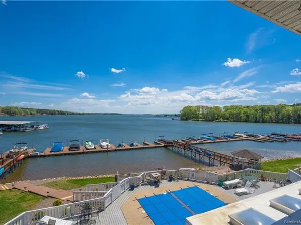 7831 Spinnaker Bay Dr, Sherrills Ford, NC 28673