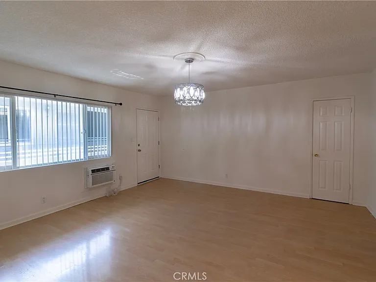 331 Cameron Pl #7 — Photo 6