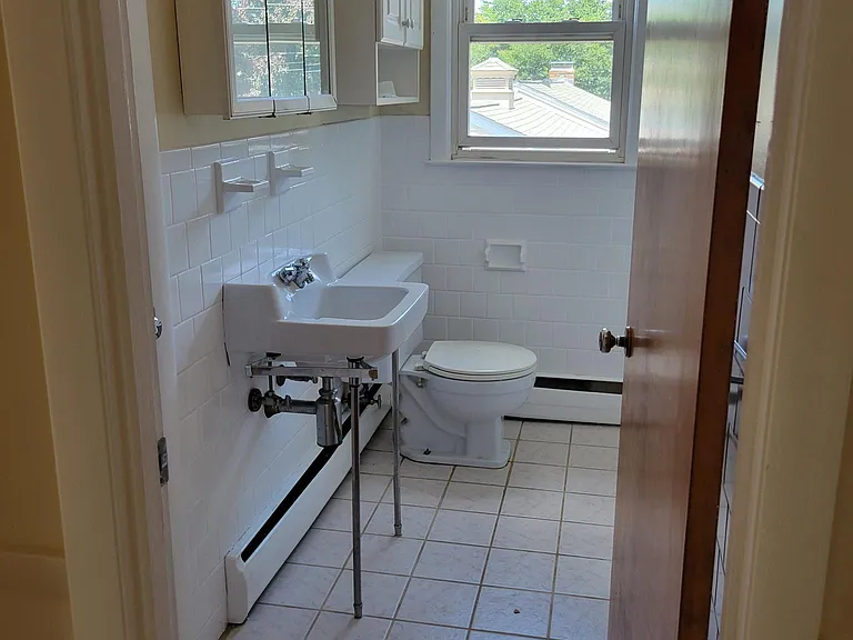404 Dover Ave #2 — Photo 7
