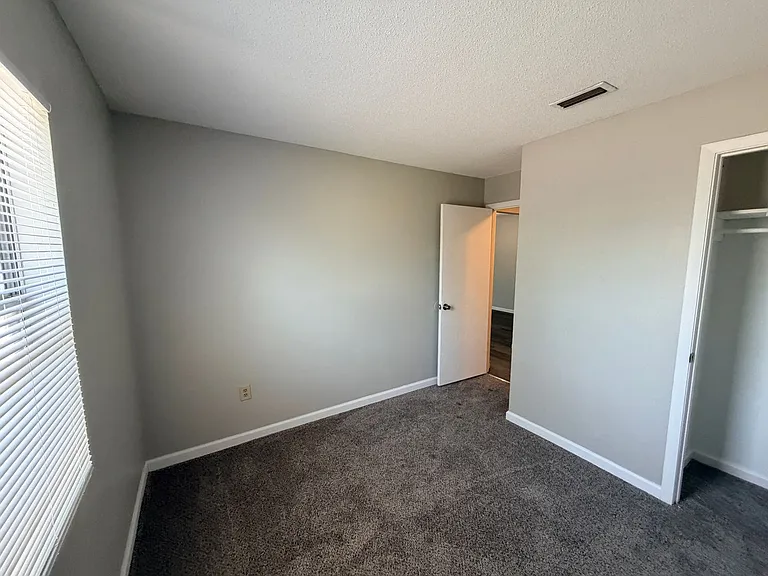4114 Oak Dr — Photo 18