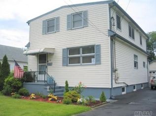 88 Fir St, Valley Stream, NY 11580