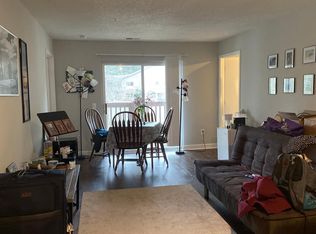 303 Smith Level Rd, Chapel Hill, NC 27516