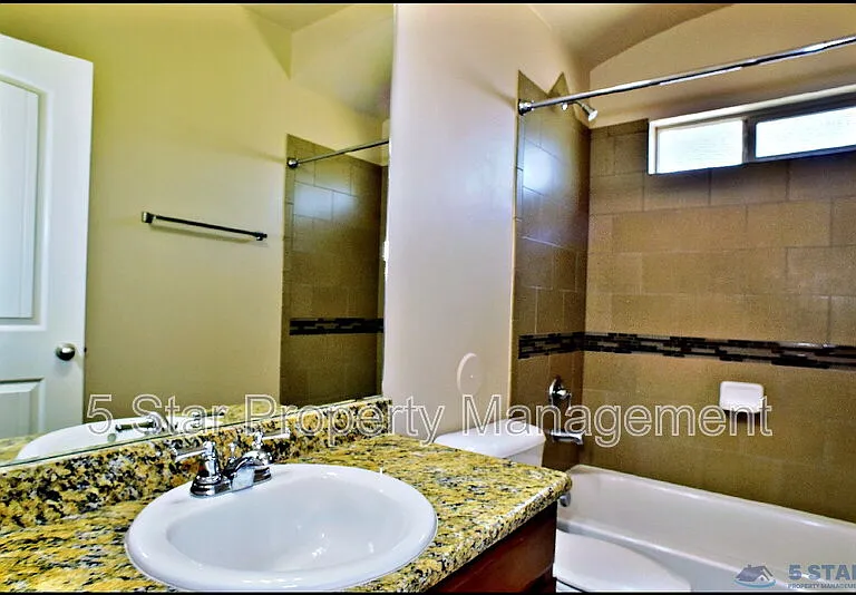 2200 Willie Mier St — Photo 33