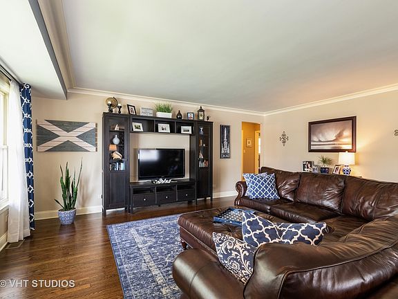 3rd image of 10021 Alice Ct