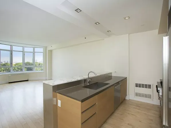20 Bayard Street 11D image 1 of 10