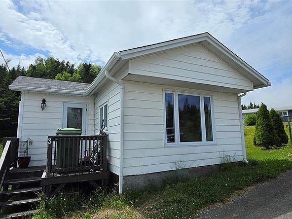 4th image of 3 Bayview Drive