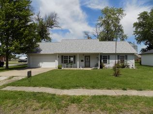703 Rodemyre St, Centralia, MO 65240