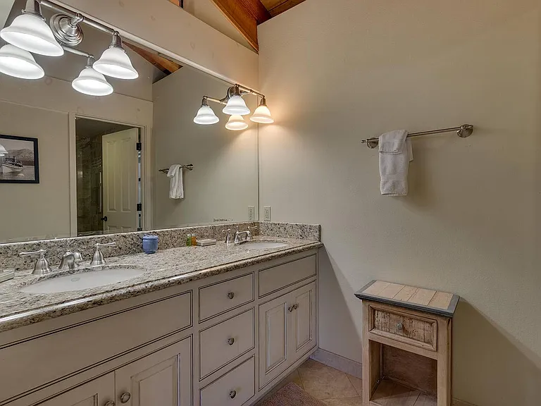 125 Lassen Dr #8 — Photo 12