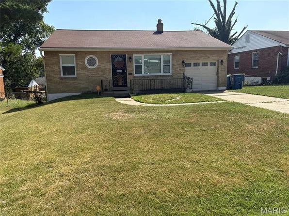 9224 Catalina Dr, Saint Louis, MO 63136